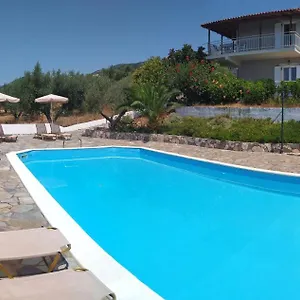 Manolia Τραπεζάκι