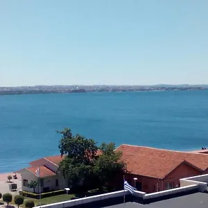 Waterfront Luxury Sea View Διαμέρισμα