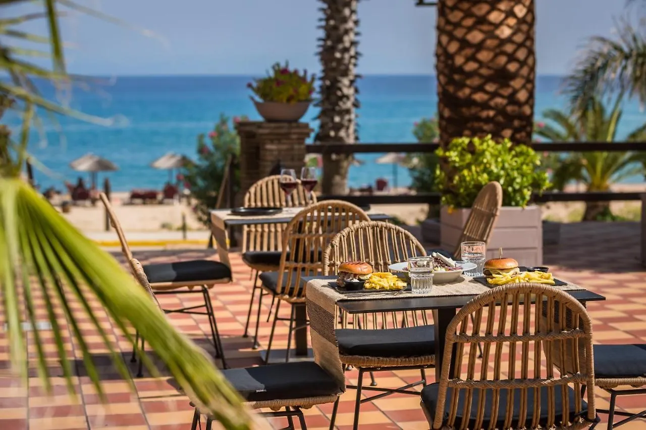 Makis Hotel Skala
