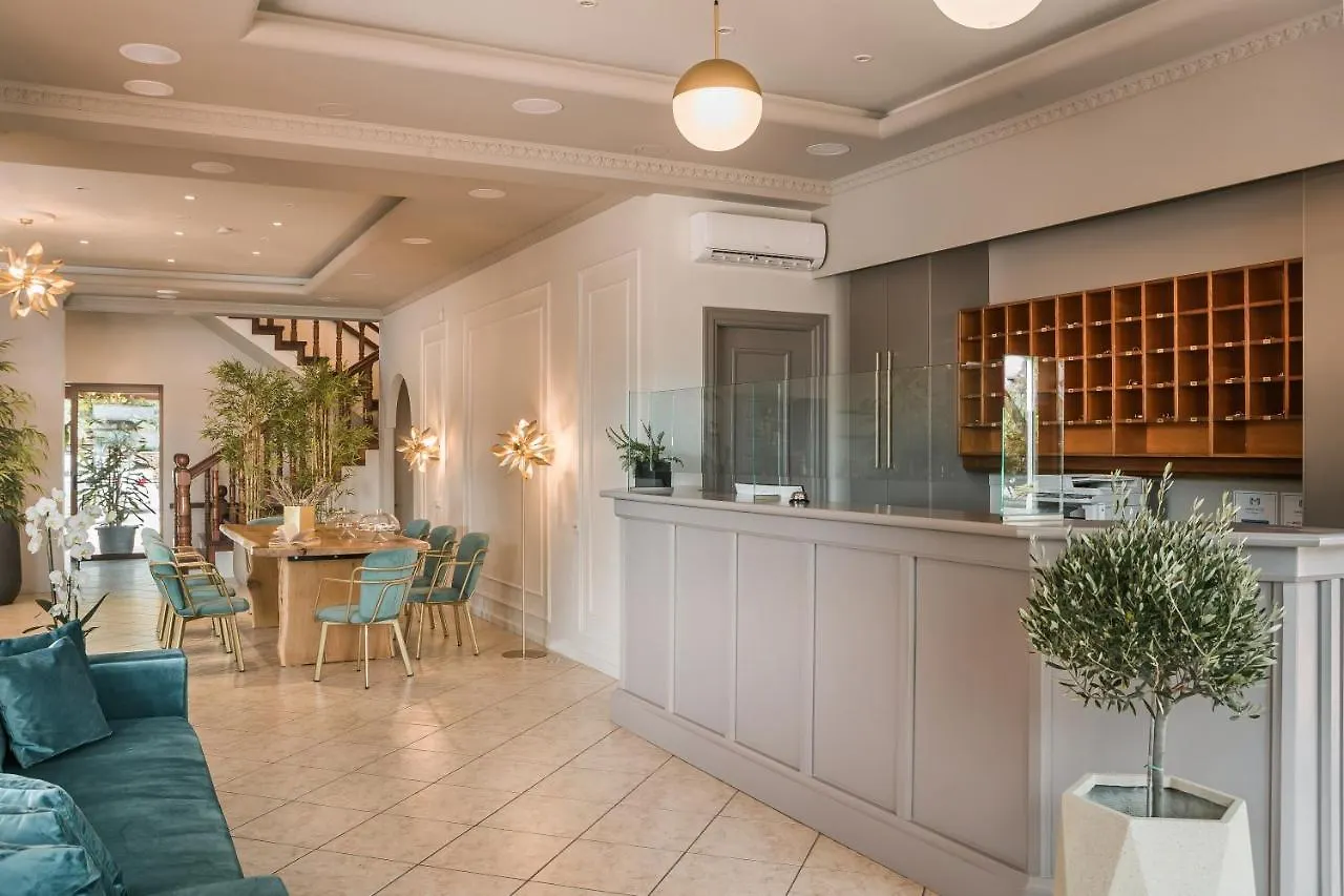Makis Hotel Skala