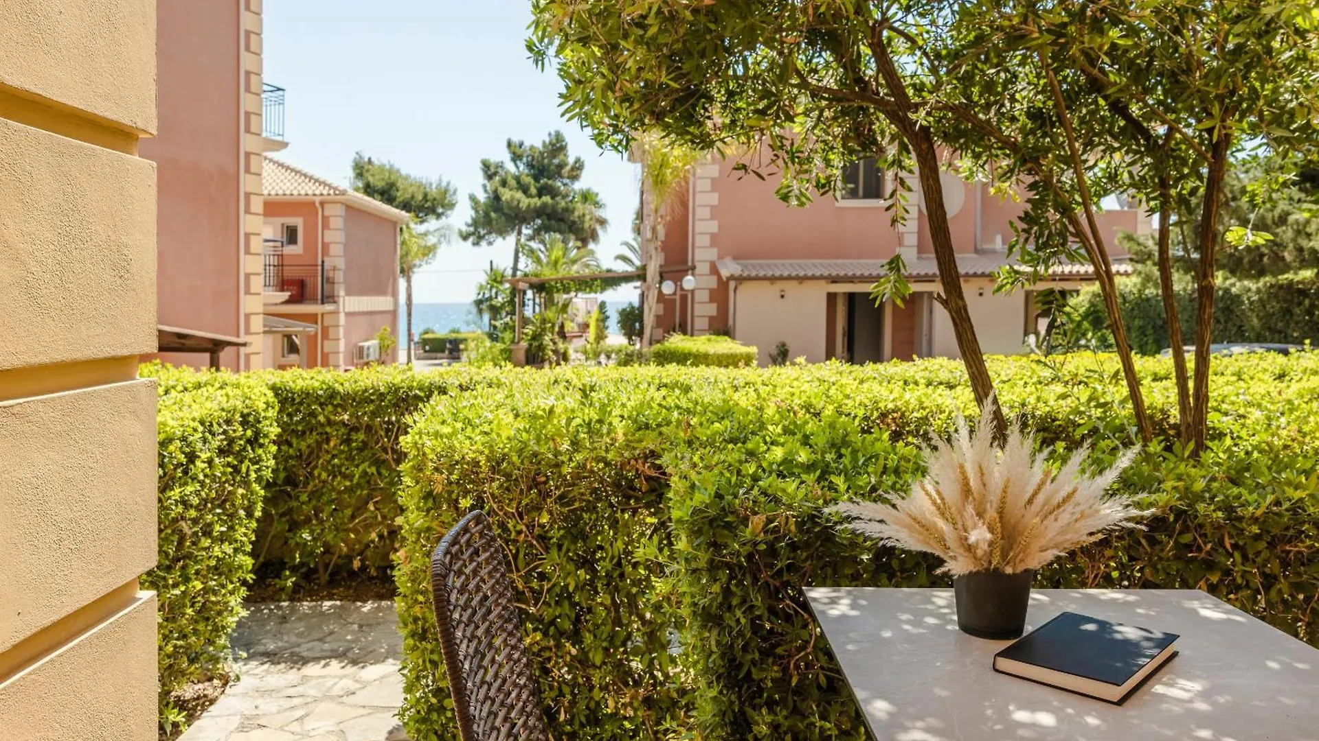 Makis Hotel Skala  3*, Skala (Kefalonia)
